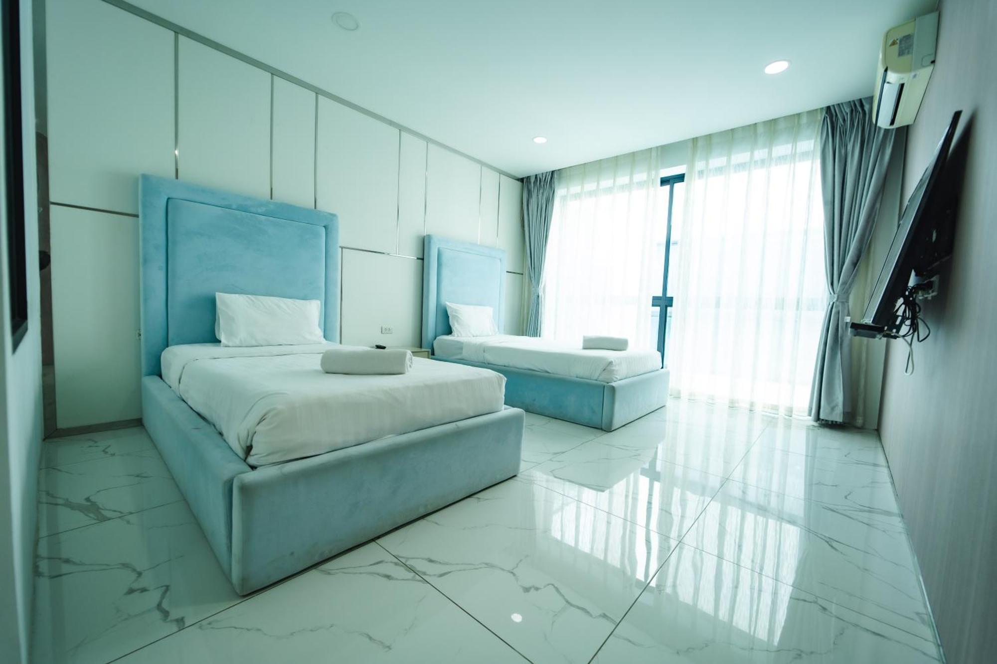 Villa D9 Tagvilla Palm Spring In 8 Bedroom Pattaya