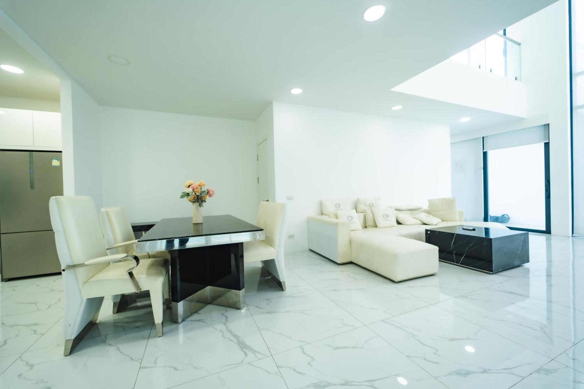 D9 Tagvilla Palm Spring In 8 Bedroom * Pattaya